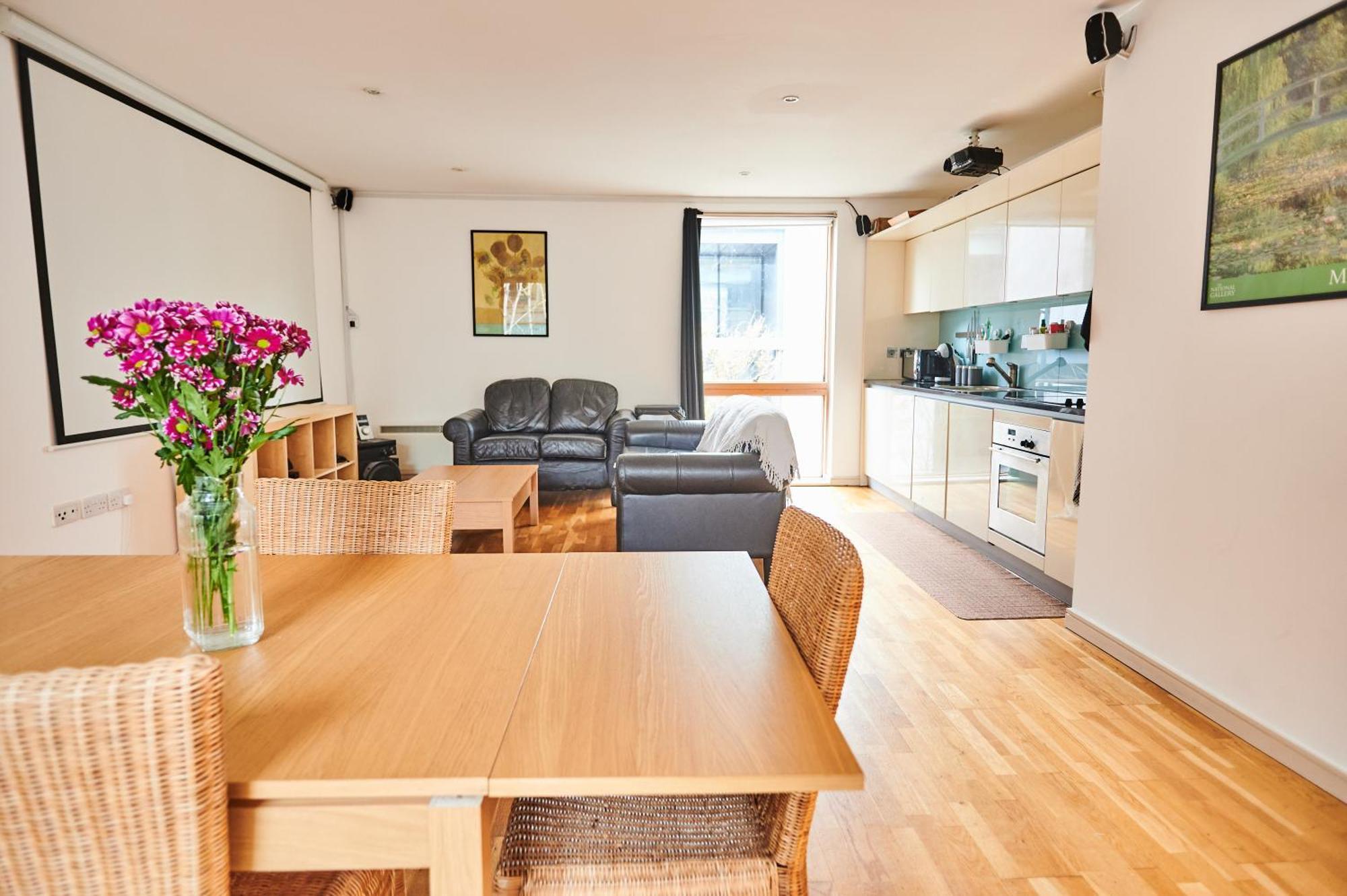 Bright 2 Bedroom Flat In Old Street With Balcony Londres Exterior foto