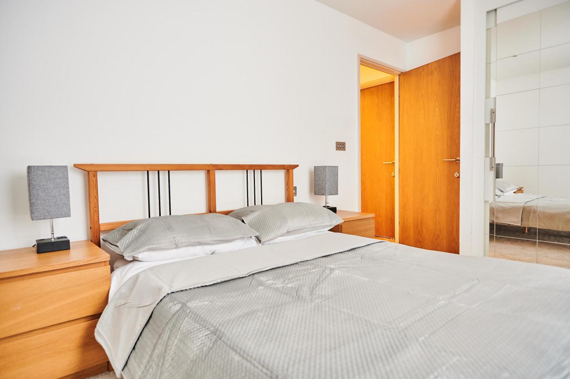 Bright 2 Bedroom Flat In Old Street With Balcony Londres Exterior foto